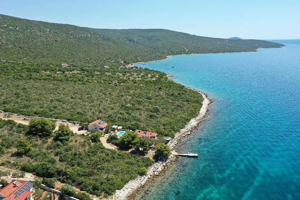 Robinson House Bosiljka Holiday home Dobropoljana