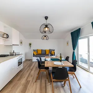  Apartmán Maestral